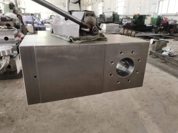 NOV A1700PT Mud Pump Fluid End Combination Module-2